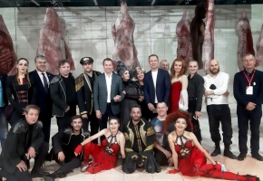 Евгений Миронов посмотрел спектакль «Ричард III»