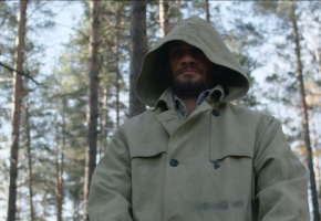 На ТНТ стартовал показ сериала «Маньячелло» с Владимиром Барташевичем