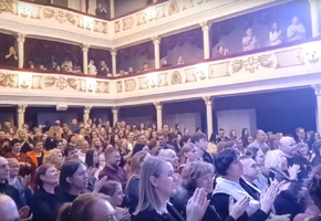 Середина «Больших гастролей» в Благовещенске: аншлаги, овации и дополнительный спектакль по просьбе зрителей