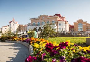 Театральный обзор. Лето